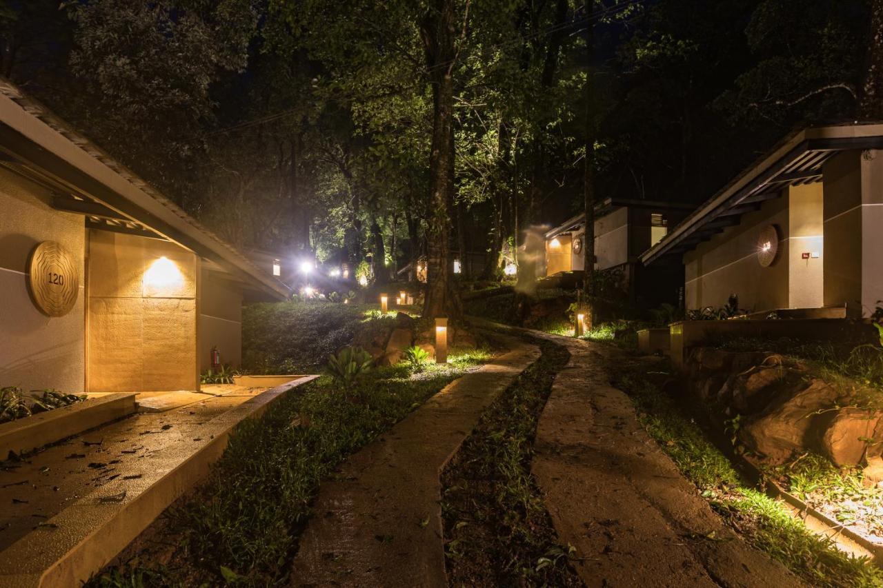 WelcomHeritage Ayatana, Coorg Somvārpet Buitenkant foto